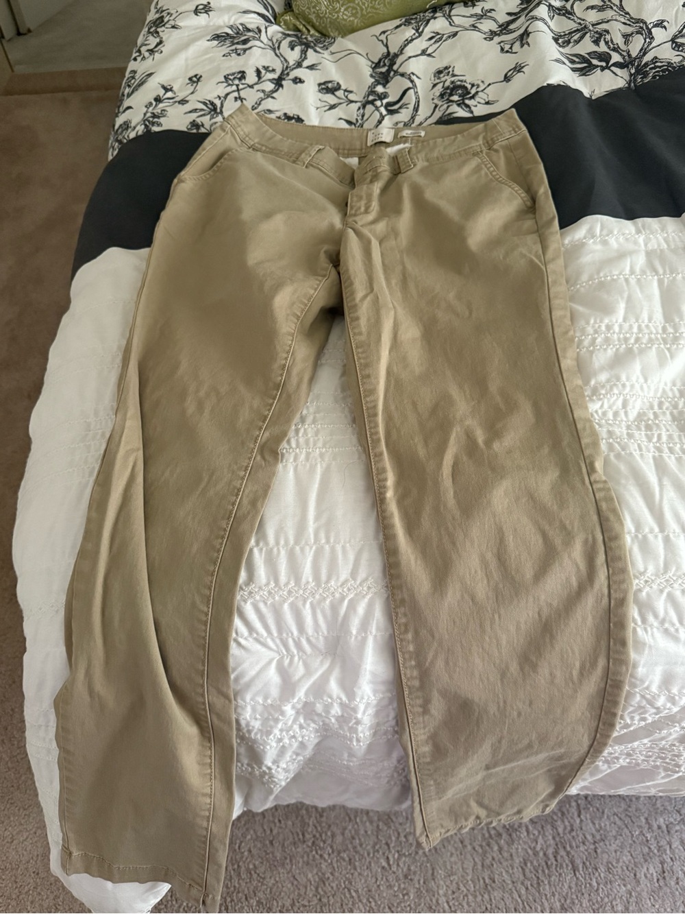 Women’s  Khaki Casual Pants - Beige